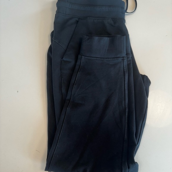 Lululemon black joggers - Picture 4 of 5